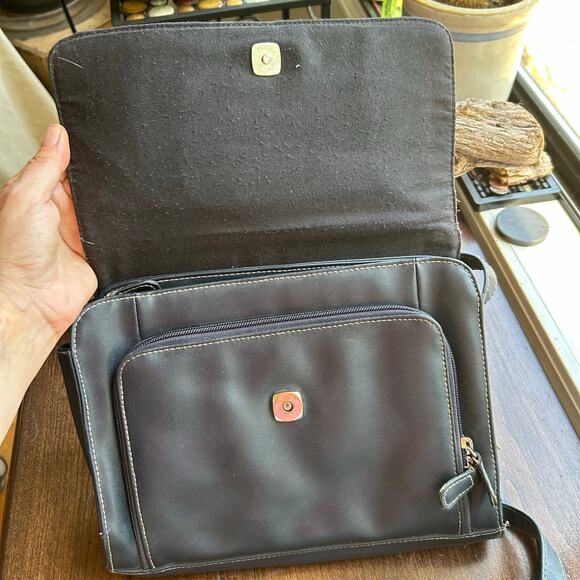 Vintage Villager Liz Claiborne Purse Blue Black Leather small Bag crossbody - Picture 4 of 16